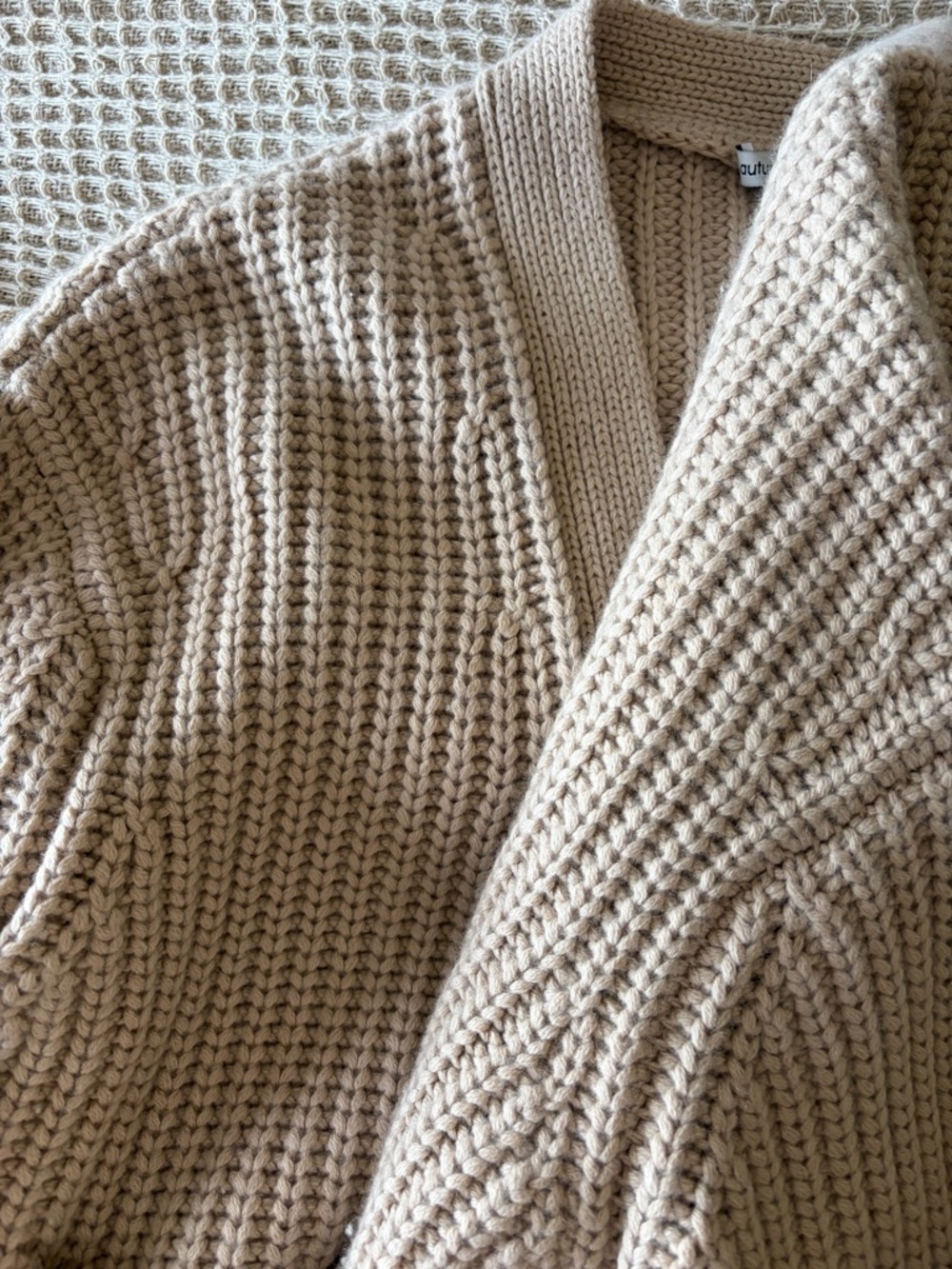 Autumn Cashmere Tan/beige Cropped Button Cardigan - Picture 2 of 4